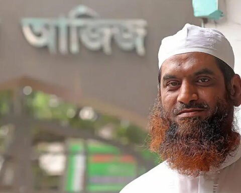 শাপলা গণহত্যার শহিদদের লাশ গুমের অপচেষ্টা হয়েছিল মামুনুল হক